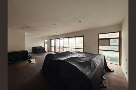 Apartamento à venda com 500m², 5 quartos e 3 vagas Apartamento à venda com 500m², 5 quartos e 3 vagasSala