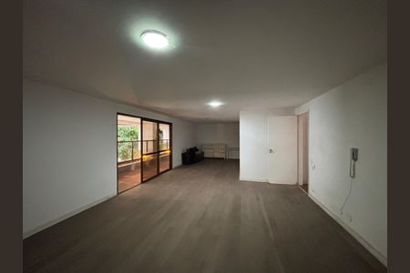 Apartamento à venda com 500m², 5 quartos e 3 vagas Apartamento à venda com 500m², 5 quartos e 3 vagasÁrea comum - salão de festas