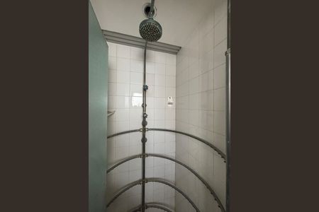 Apartamento à venda com 500m², 5 quartos e 3 vagas Apartamento à venda com 500m², 5 quartos e 3 vagasBanheiro social 2