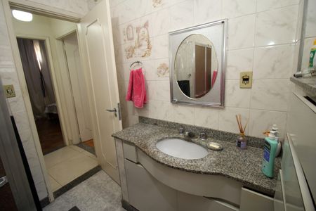 Apartamento à venda com 115m², 2 quartos e 1 vagaBanheiro