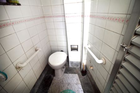 Apartamento à venda com 115m², 2 quartos e 1 vagaBanheiro de serviço