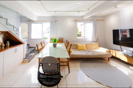 Apartamento à venda com 122m², 2 quartos e 1 vagaSala