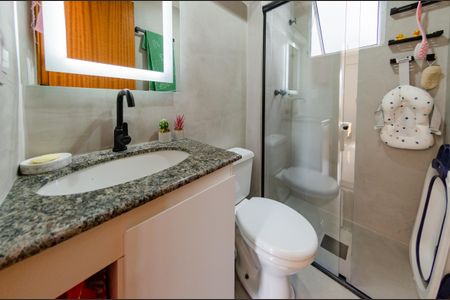 Banheiro social 1 de apartamento à venda com 2 quartos, 122m² em Grajaú, Belo Horizonte
