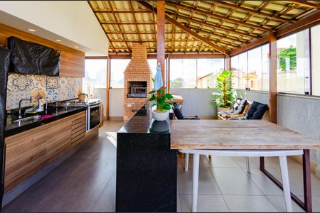 Apartamento à venda com 122m², 2 quartos e 1 vagaÁrea gourmet