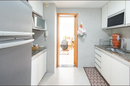 Apartamento à venda com 122m², 2 quartos e 1 vagaCozinha