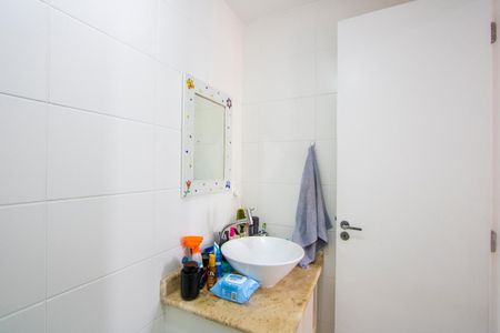 Apartamento à venda com 68m², 3 quartos e 1 vagaBanheiro do quarto 1