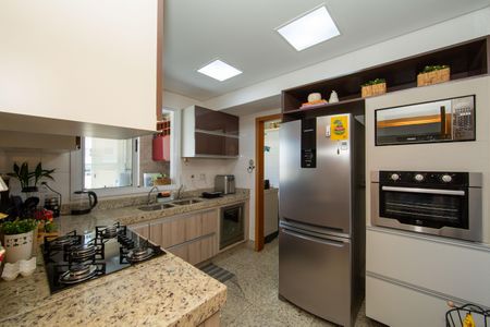 Apartamento à venda com 106m², 3 quartos e 3 vagasCOZINHA