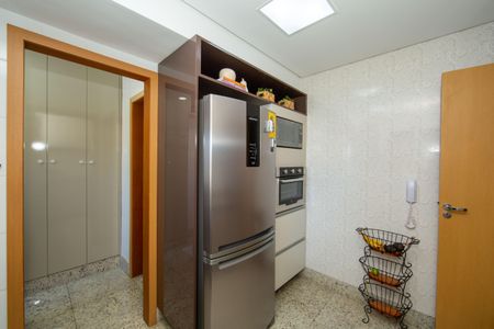 Apartamento à venda com 106m², 3 quartos e 3 vagasCOZINHA