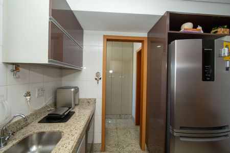 Apartamento à venda com 106m², 3 quartos e 3 vagasCOZINHA