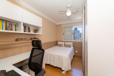 Apartamento à venda com 106m², 3 quartos e 3 vagasQUARTO2