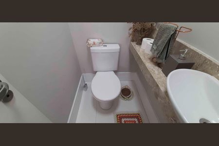 Apartamento à venda com 110m², 2 quartos e 2 vagasLavabo