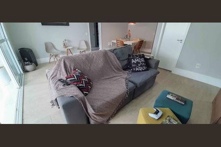 Apartamento à venda com 110m², 2 quartos e 2 vagasSala de Estar