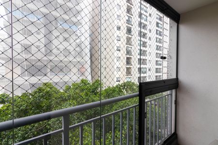 Varanda de kitnet/studio para alugar com 1 quarto, 26m² em Indianópolis, São Paulo