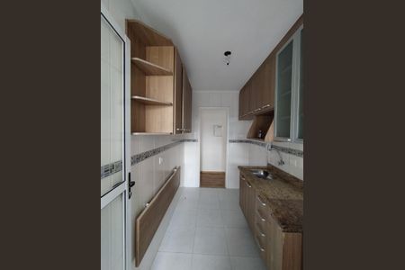 Apartamento para alugar com 67m², 3 quartos e 1 vaga Apartamento para alugar com 67m², 3 quartos e 1 vagaCozinha - Armários