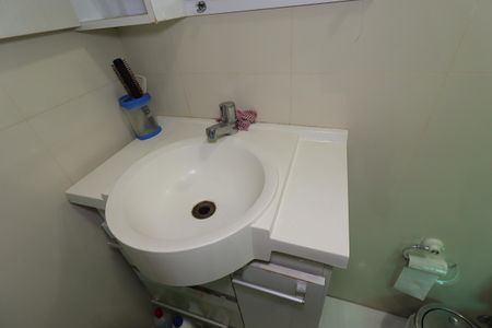 Apartamento à venda com 65m², 3 quartos e 1 vagaBanheiro da Suíte - Pia