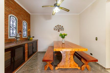 Casa à venda com 170m², 3 quartos e 2 vagas Casa à venda com 170m², 3 quartos e 2 vagasCozinha