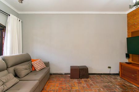 Casa à venda com 170m², 3 quartos e 2 vagas Casa à venda com 170m², 3 quartos e 2 vagasSala