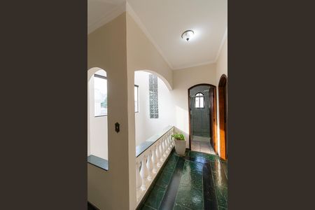 Casa à venda com 170m², 3 quartos e 2 vagas Casa à venda com 170m², 3 quartos e 2 vagasCorredor