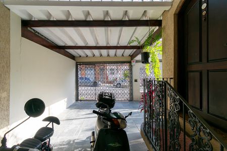 Casa à venda com 170m², 3 quartos e 2 vagas Casa à venda com 170m², 3 quartos e 2 vagasGaragem