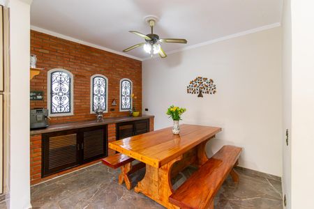 Casa à venda com 170m², 3 quartos e 2 vagas Casa à venda com 170m², 3 quartos e 2 vagasCozinha