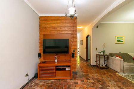 Casa à venda com 170m², 3 quartos e 2 vagas Casa à venda com 170m², 3 quartos e 2 vagasSala