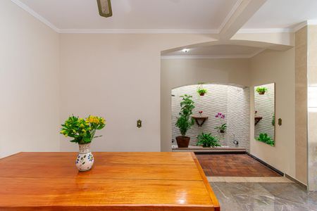 Casa à venda com 170m², 3 quartos e 2 vagas Casa à venda com 170m², 3 quartos e 2 vagasCozinha