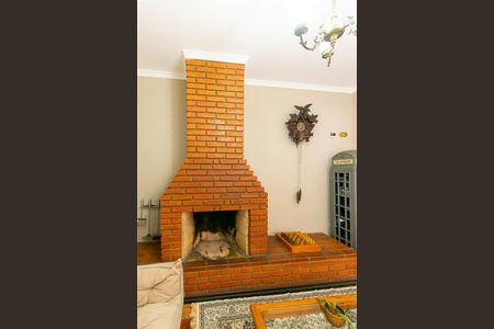 Casa à venda com 170m², 3 quartos e 2 vagas Casa à venda com 170m², 3 quartos e 2 vagasSala