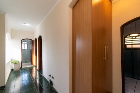 Casa à venda com 170m², 3 quartos e 2 vagas Casa à venda com 170m², 3 quartos e 2 vagasCorredor