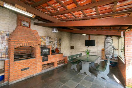 Casa à venda com 170m², 3 quartos e 2 vagas Casa à venda com 170m², 3 quartos e 2 vagasÁrea gourmet