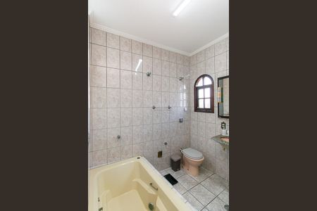 Casa à venda com 170m², 3 quartos e 2 vagas Casa à venda com 170m², 3 quartos e 2 vagasBanheiro