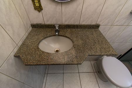 Casa à venda com 170m², 3 quartos e 2 vagas Casa à venda com 170m², 3 quartos e 2 vagasBanheiro 2