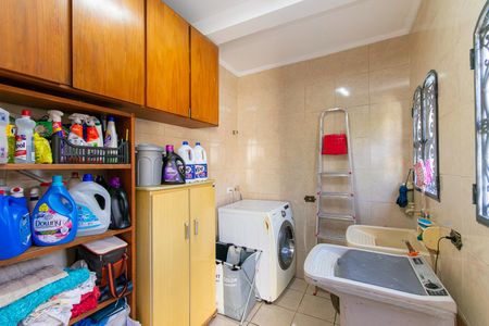 Casa à venda com 170m², 3 quartos e 2 vagas Casa à venda com 170m², 3 quartos e 2 vagasÁrea de Serviço