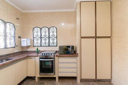 Casa à venda com 170m², 3 quartos e 2 vagas Casa à venda com 170m², 3 quartos e 2 vagasCozinha