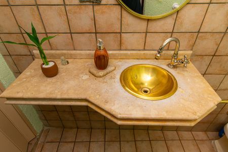 Casa à venda com 170m², 3 quartos e 2 vagas Casa à venda com 170m², 3 quartos e 2 vagasLavabo