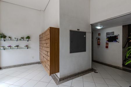 Apartamento para alugar com 72m², 3 quartos e 1 vaga Apartamento para alugar com 72m², 3 quartos e 1 vagaHall social