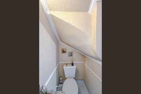 Casa de condomínio à venda com 64m², 2 quartos e 1 vagaLavabo