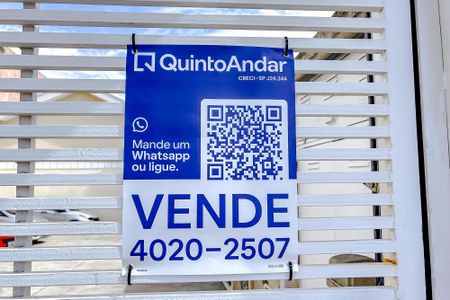 Casa de condomínio à venda com 64m², 2 quartos e 1 vagaPlaquinha