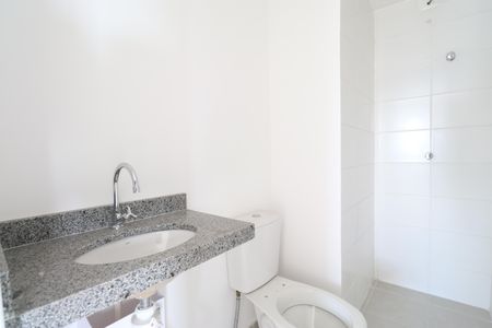 Apartamento à venda com 33m², 2 quartos e sem vagaBanheiro