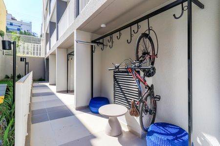 Studio para alugar com 26m², 1 quarto e sem vaga Studio para alugar com 26m², 1 quarto e sem vagaÁrea comum - Bicicletário