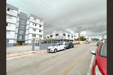 Apartamento para alugar com 60m², 2 quartos e 1 vagaVista da Rua