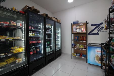 Apartamento para alugar com 74m², 2 quartos e 1 vagaConveniência