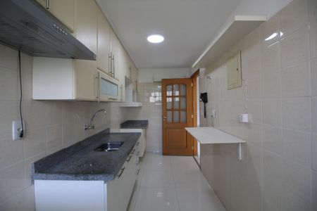 Apartamento para alugar com 74m², 2 quartos e 1 vagaCozinha