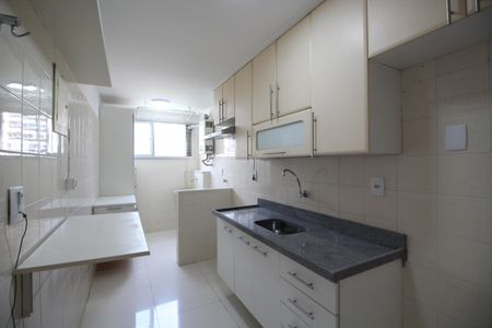 Apartamento para alugar com 74m², 2 quartos e 1 vagaCozinha
