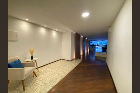 Apartamento à venda com 63m², 3 quartos e 1 vagaHall de entrada