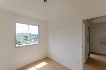 Quarto 1 de kitnet/studio para alugar com 2 quartos, 30m² em Jardim Jaragua (sao Domingos), São Paulo