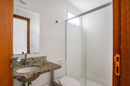 Apartamento à venda com 60m², 2 quartos e 2 vagasBanheiro da Suíte