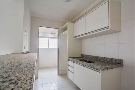 Apartamento à venda com 60m², 2 quartos e 2 vagas Apartamento à venda com 60m², 2 quartos e 2 vagasCozinha e Área de Serviço