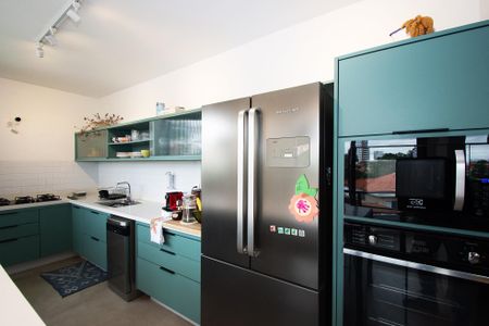 Casa à venda com 350m², 5 quartos e 3 vagascozinha