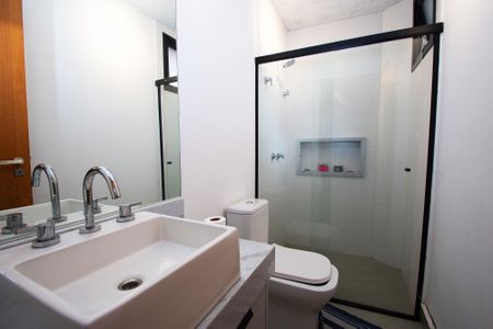 Casa à venda com 350m², 5 quartos e 3 vagasbanheiro de serviçø