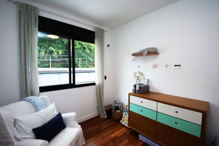 Casa à venda com 350m², 5 quartos e 3 vagasquarto 3